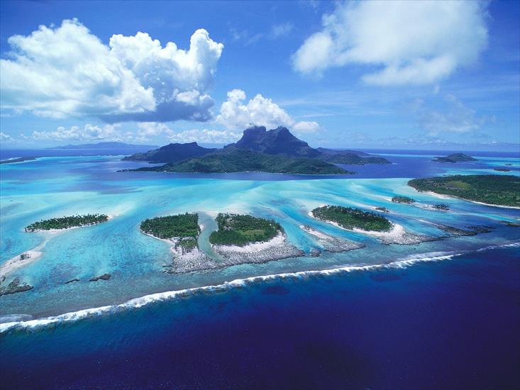 wyspy - Reefs of Bora Bora, French Polynesia.jpg