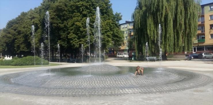 OD ANI - fontanna przy ul Westerplatte 1.jpg